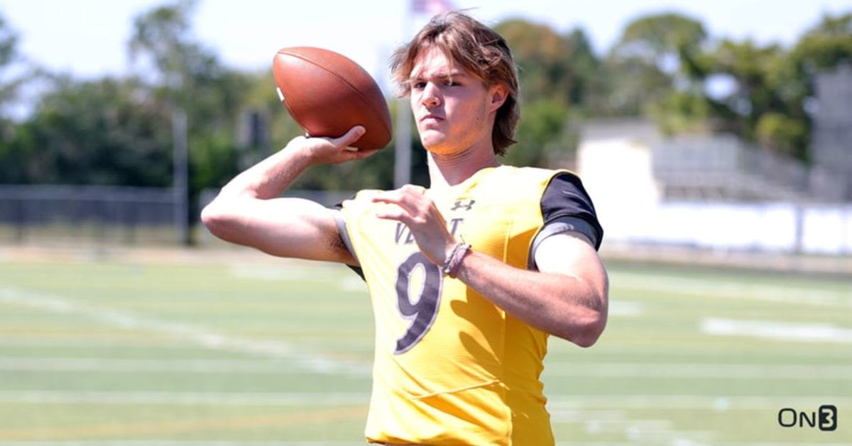 Michigan QB Recruit Carter Smith Gets High Praise From Ex-Wolverine Devin Gardner