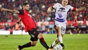 River llegó a Mendoza: los jugadores firmaron camisetas y se sacaron selfies con los fans | + Deportes