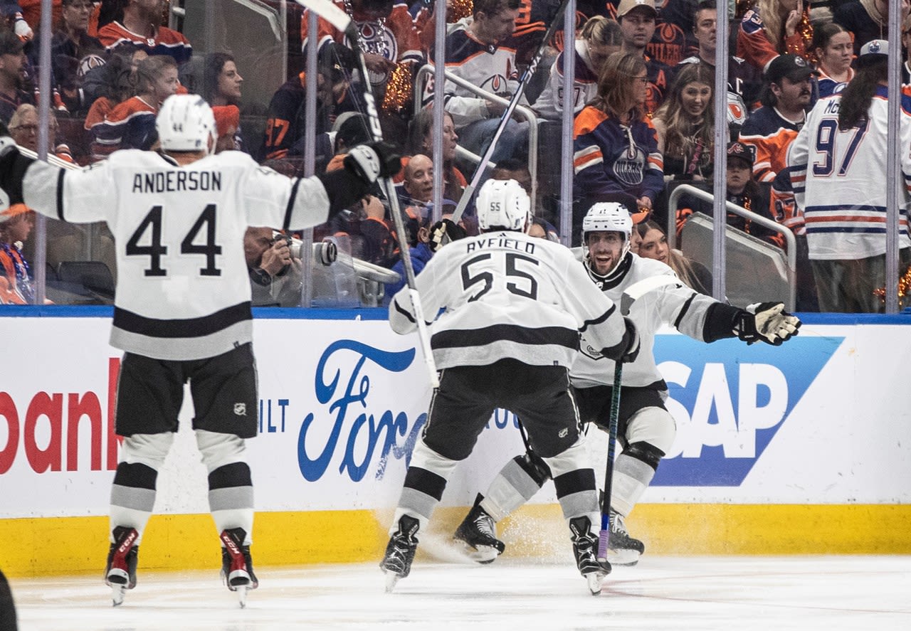 Anze Kopitar scores in overtime, Kings beat Oilers 5-4 in Game 2 to tie series