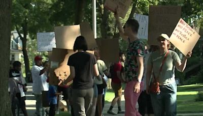 'We need to speak louder': Milwaukee hotel death protest outside of DA's house