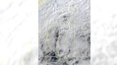 衛星雲圖曝台灣東部「山岳波」 鄭明典揭「西風越過中央山脈」：對流性不強