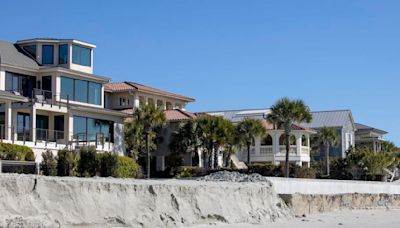 Sea walls on Isle of Palms might be back on the table, this time with eased restrictions
