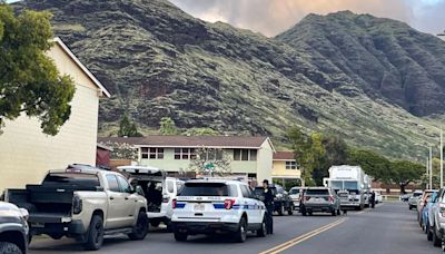 HPD on scene of barricade situation in Waianae