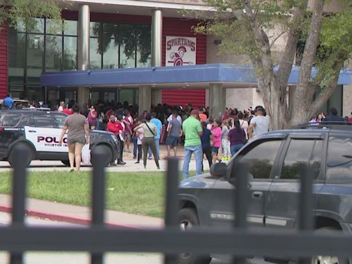 Worried parents rush to Sharpstown International School but Houston police say reports of threat were a hoax