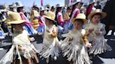 Decenas de niños en La Paz reivindican la morenada como un baile de origen boliviano