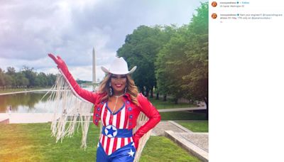 Stars of 'RuPaul’s Drag Race' seen on National Mall