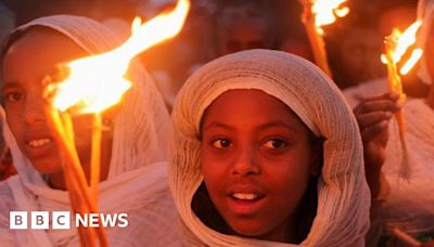 Meskel in Ethiopia: Festival fires burn bright despite downpour