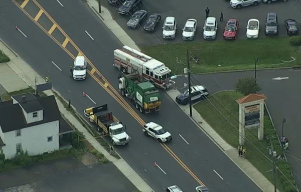 Crash closes White Horse Pike in both directions in Magnolia, NJ