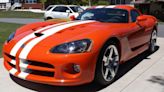 2008 Dodge Viper SRT-10 Humiliates Corvettes