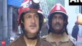 Massive fire engulfs multi-story building in Mayur Vihar, no casualties reported