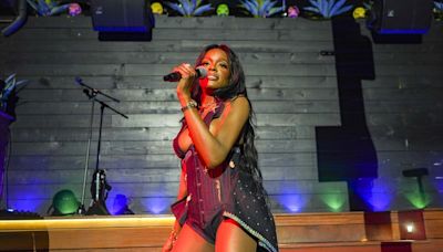 Azealia Banks Accuses Beyoncé's Team Of Payola & Smear Tactics