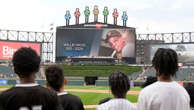 Tributes to Willie Mays pour in as mural is unveiled in Alabama