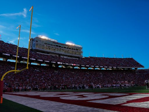 All Badgers Staff Predictions: Wisconsin Badgers vs. No. 4 Alabama Crimson Tide