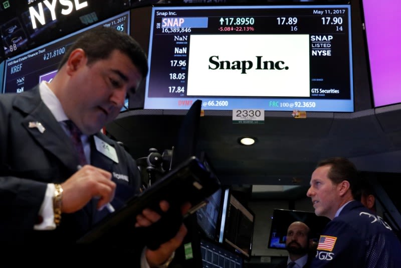 Snap director Michael Lynton sells shares worth over $160k By Investing.com