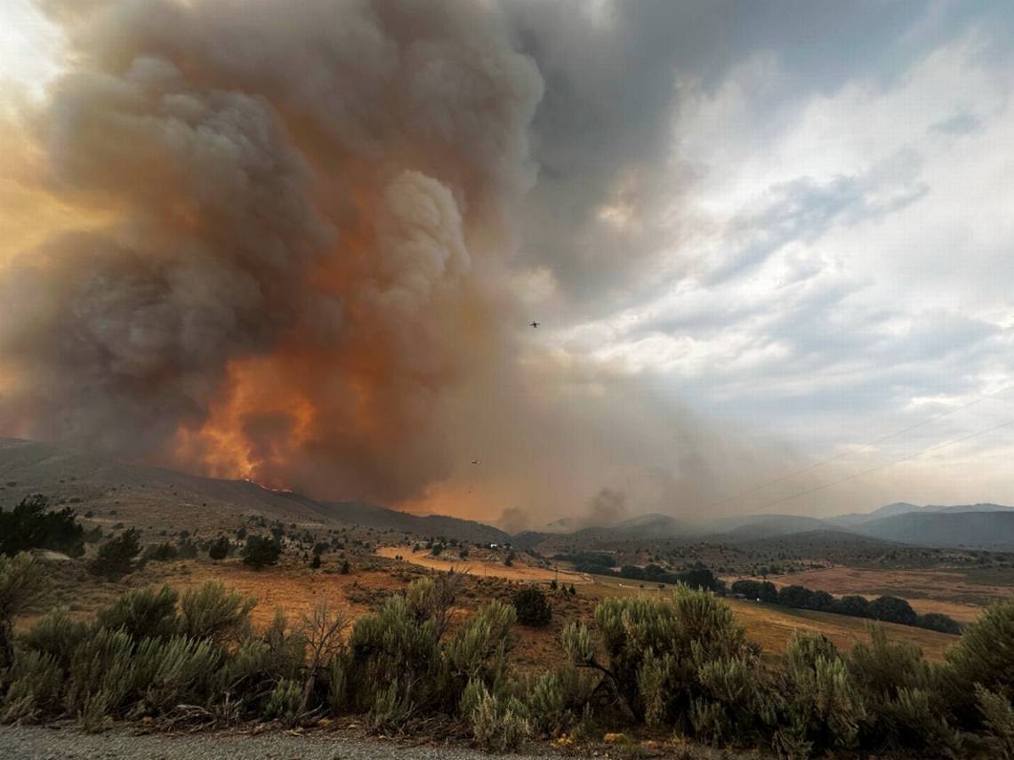 Sections of I-84 closed immediately with fire ‘advancing rapidly’ toward interstate