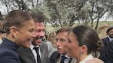 Carla Pereyra, junto a Simeone, comparte fotos inéditas de la boda de sus amigos José Luis Martínez-Almeida y Teresa Urquijo