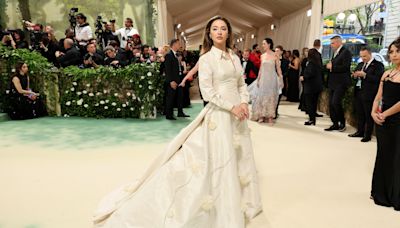 Madelyn Cline’s 2024 Met Gala Dress Is Inspired By Tommy Hilfiger’s Classic White Button-Down Shirt