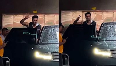 Ranbir Kapoor Looks Dapper In Casuls, Waves At Paps As He Gets Snapped In Mumbai | Photos - News18