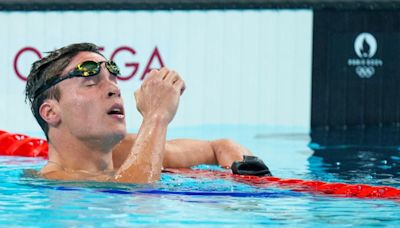 Eduardo Cisternas pulveriza el récord nacional de los 400 metros libres y avanza en la natación de París 2024 - La Tercera