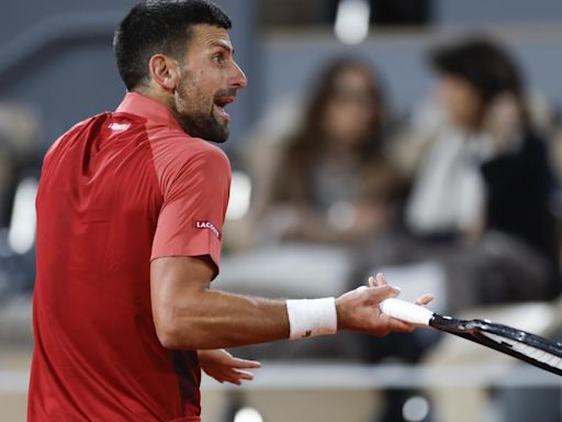 Djokovic se planta con un aficionado en Roland Garros: "A veces hay que encararse"