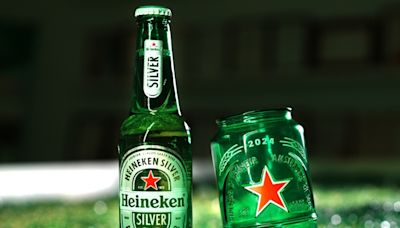 世界環境日送經典款永續啤酒杯！海尼根回收破萬酒瓶顧環保