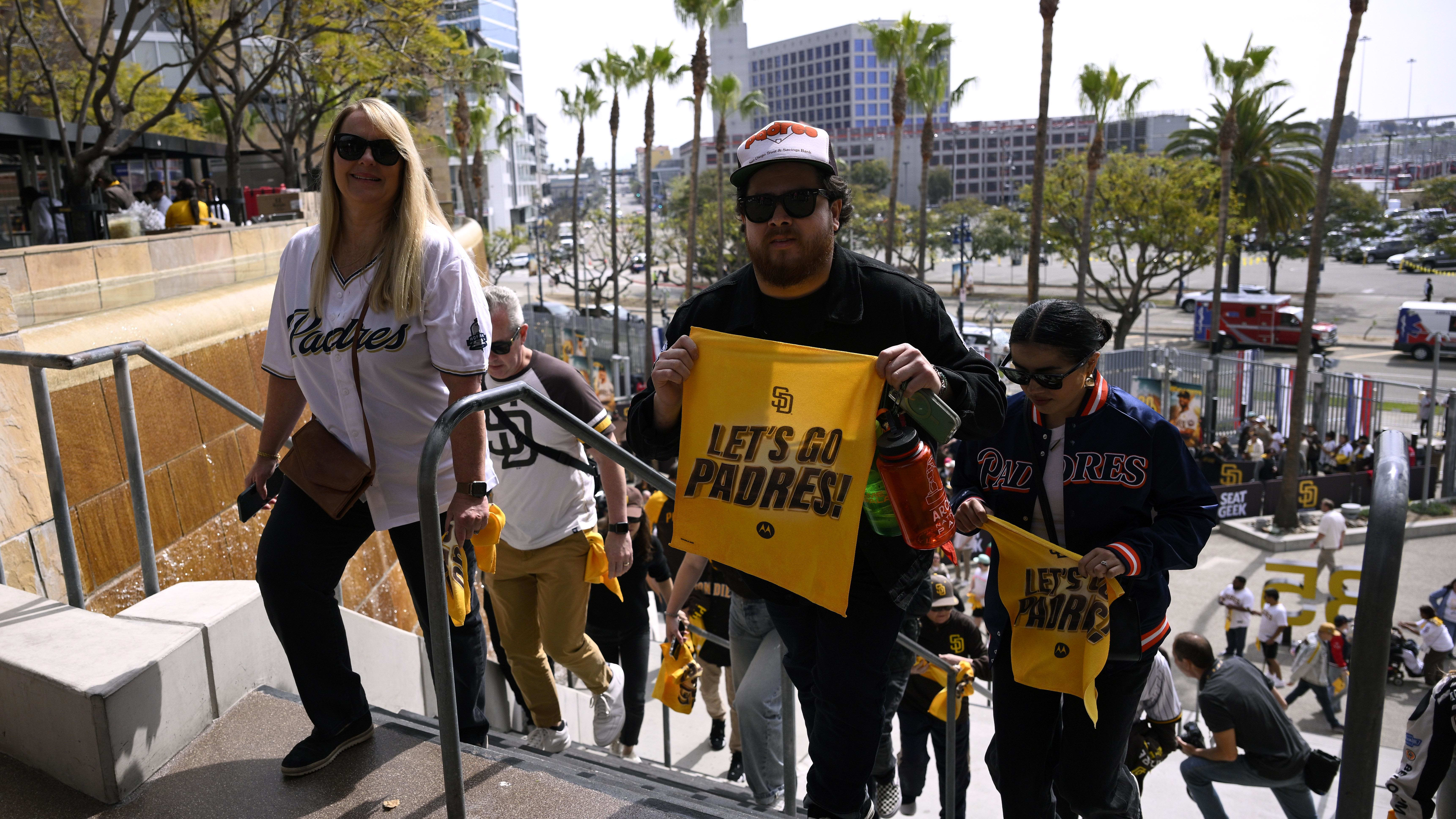 Padres Fans Are Filling Petco Park to Capacity; Padres Aren't Returning the Love