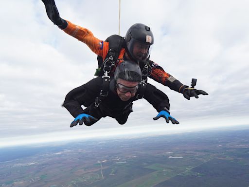 The world's oldest skydiver did his first jump on his 100th birthday. Now 107, he shares his 4 longevity secrets.