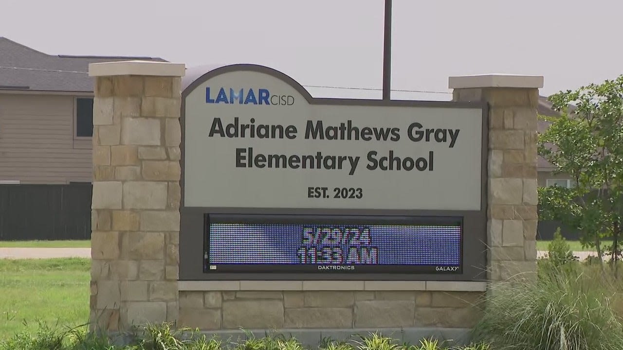 Former Lamar CISD teacher says she's revenge porn victim: 'YOU DON'T KNOW ME'