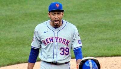 Edwin Diaz returns from a 10-game suspension by MLB by closing out Mets' 5-2 victory over Pirates