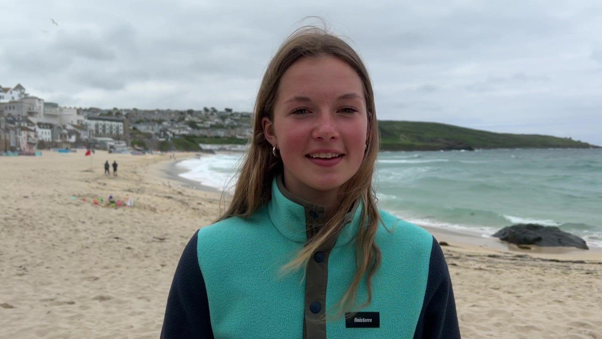 Teenager praised for 'scary' beach rescue