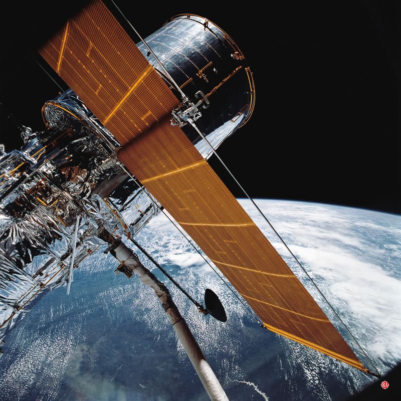 Morning 5: Hubble Space Telescope