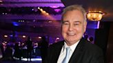 ﻿Eamonn Holmes offers health update in poignant post