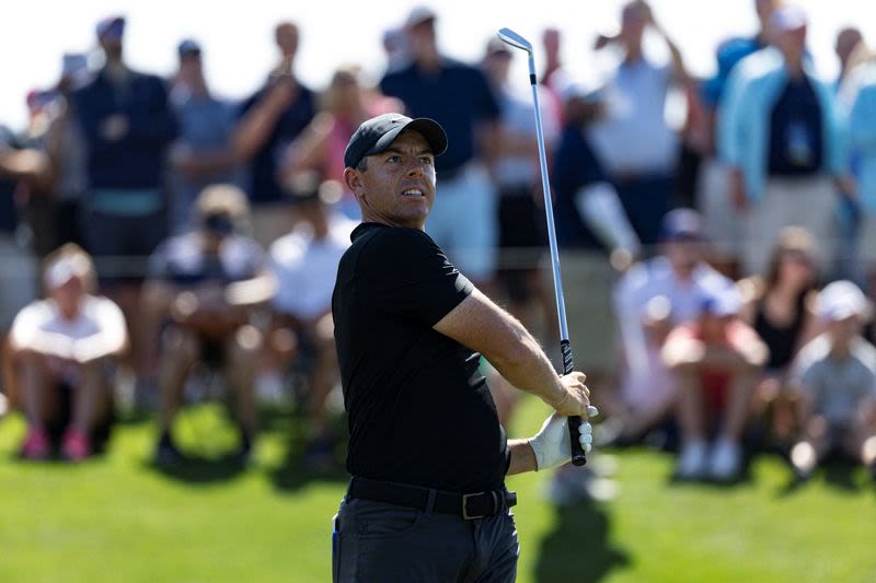 Golf-Woods, McIlroy to receive loyalty payouts from PGA Tour, report says