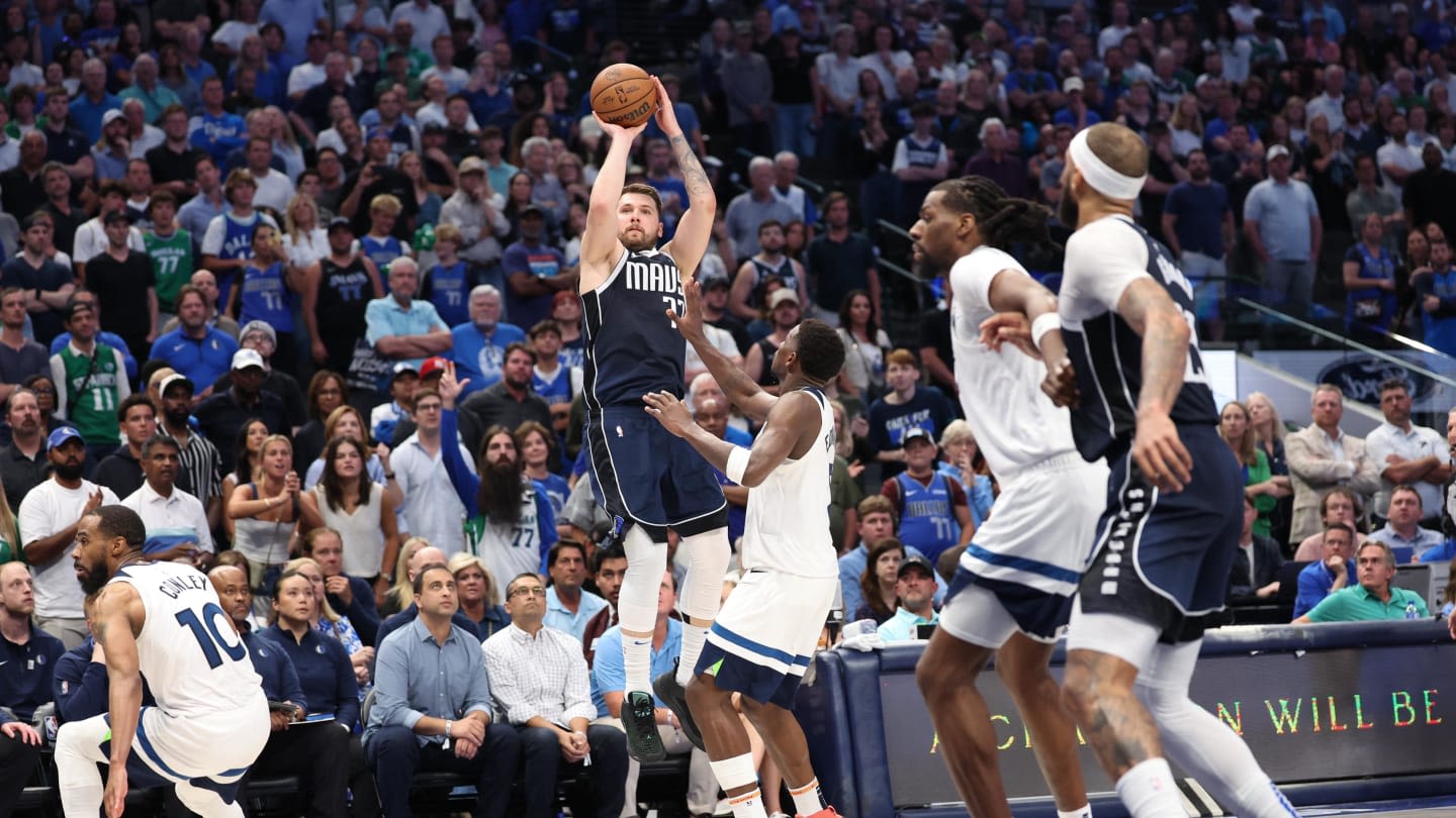 Did Timberwolves catch bad breaks at the end of Game 4 against Mavericks?