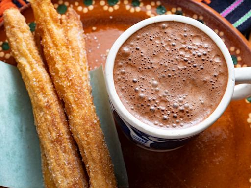 Lugares para comer churros y chocolate: Refúgiate del frío y la lluvia con algo calientito