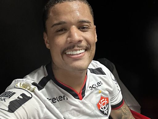 Ex-vendedor de balas no sinal e cria de comunidade do Rio: quem é Janderson, carrasco do Fluminense contra o Vitória