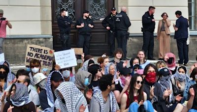 Berlin’s Humboldt University sends police to violently disband peaceful Gaza sit-in