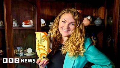 The TV antiques expert 'flying a flag' for women