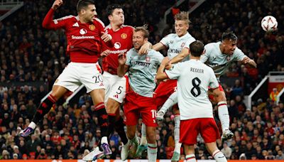 Eriksen's strike cancelled as Man Utd draw with Twente