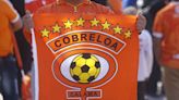 La intensa redada que complica a Cobreloa: nueve jugadores son detenidos por la denuncia de violación masiva en la Casa Naranja - La Tercera