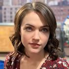 Violett Beane