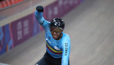 La atleta Denis Ruiz y el ciclista Kevin Quintero, abanderados de Colombia en París 2024