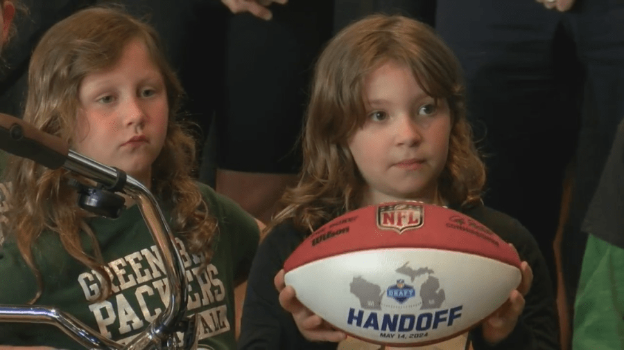 Countdown to 2025 NFL Draft in Green Bay begins after ceremonial handoff