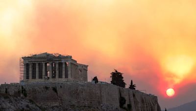 Athens seaside town evacuated as deadly wildfires rage near Greek capital