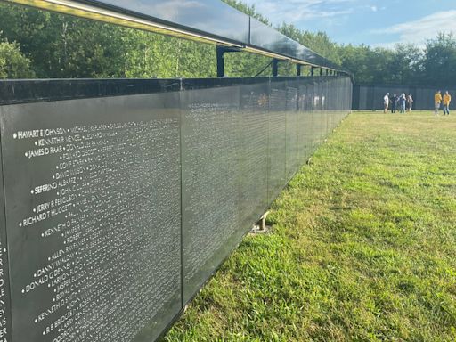 Mainers reflect at mobile Vietnam Veterans Memorial in Biddeford