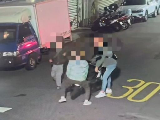 影/機車典當被舅舅贖回上鎖 19歲男竟夥同3人半夜扛走遭警查獲