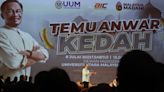 Anwar: How did I clear Felda’s debt if Muhyiddin already did it?