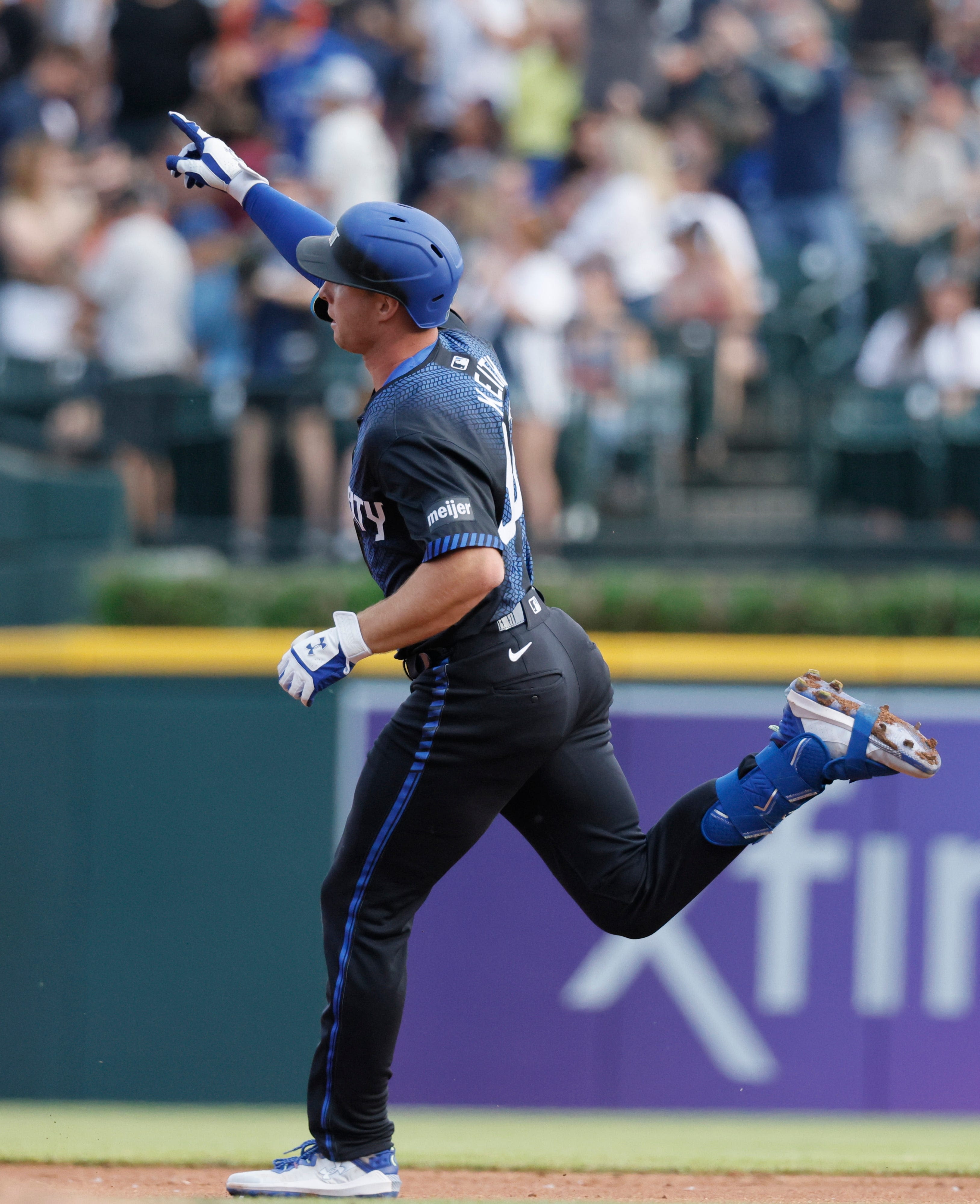 Detroit Tigers rookie Colt Keith hits first career home run against Blue Jays