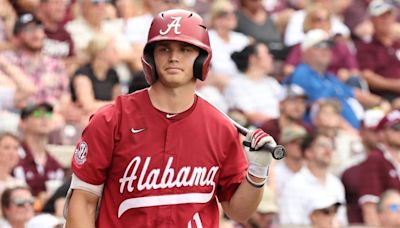 Hamiter's Home Runs, Incredible Double Play Lead Alabama Baseball to Win Over No. 21 Troy