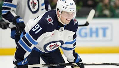 Winnipeg Jets submit qualifying offers to 5 pending restricted free agents - Winnipeg | Globalnews.ca